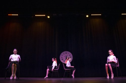 33-Plenitude Danse Au-bureau ClassiqueAdo 01