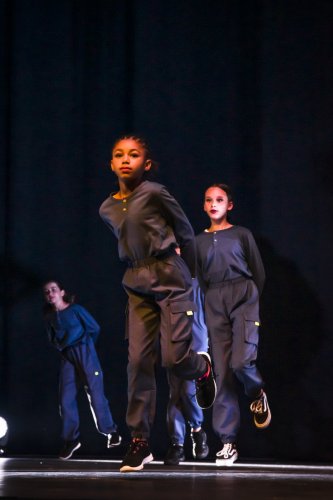 61-Plenitude Danse Eat-Sleep-Travel-Repeat Street1